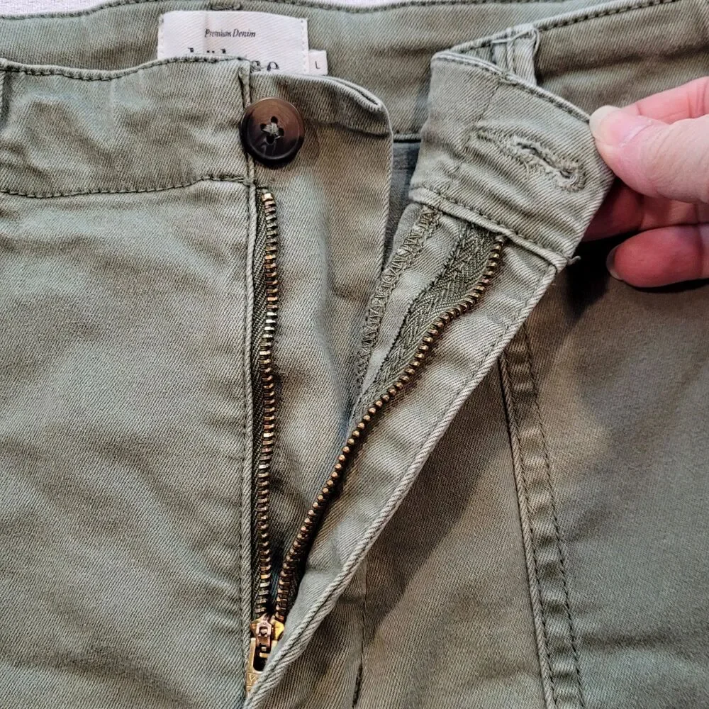 Bohme Women's L Olive Green High Waisted Shorts Frayed Hem Cotton Pockets Preppy